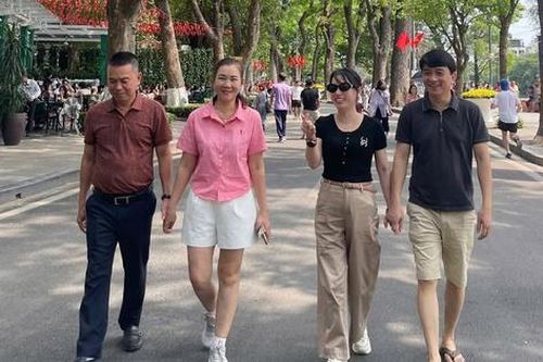 Du lịch cả nước 'bùng nổ' dịp nghỉ lễ 30/4 - 1/5