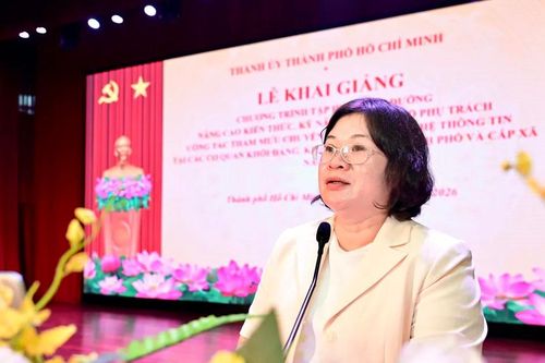 Bồi dưỡng nâng cao kiến thức, kỹ năng cho cán bộ làm công tác chuyển đổi số