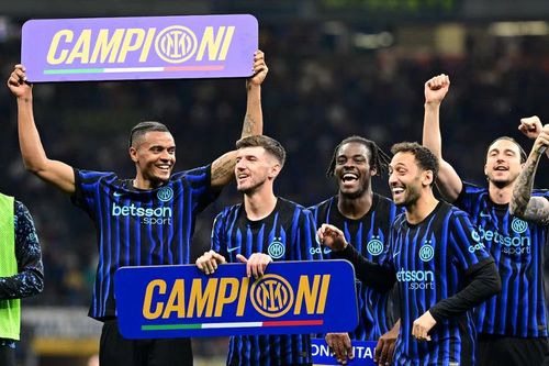 Inter Milan đăng quang sớm Serie A