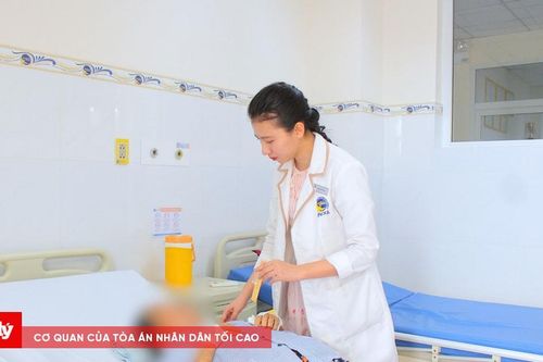 Cụ bà 75 tuổi nguy kịch vì đau răng
