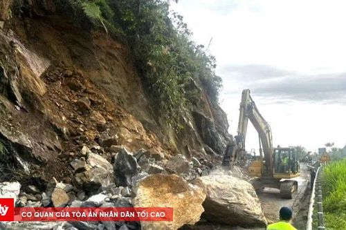 Quốc lộ 4D cơ bản thông xe trở lại sau vụ sạt lở đá