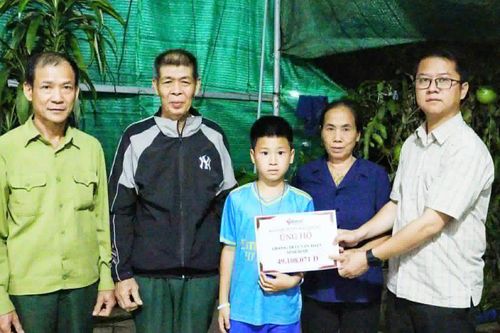 Bạn đọc giúp gia đình bà Đặng Thị Hường ở Ninh Bình hơn 49 triệu đồng