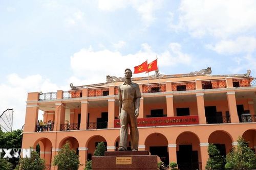 Khởi công, hoàn thành hơn 100 dự án chào mừng 50 năm thành phố mang tên Bác