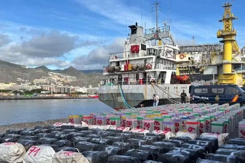 Tây Ban Nha thu giữ lượng cocaine kỷ lục ở Đại Tây Dương