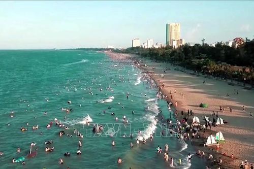 Tạo tiền đề vững chắc cho mùa du lịch hè ở xứ Nghệ