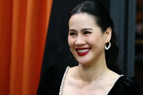 Mỹ nhân Việt ở tuổi U50: Làm mẹ đơn thân, lên tiếng về thông tin 'sở hữu tài sản 700 tỷ đồng'