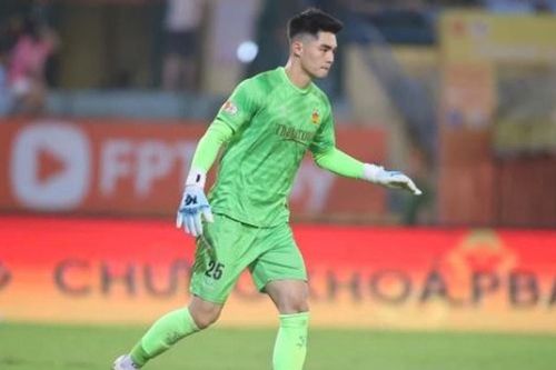 Trần Trung Kiên và HAGL vượt khó tại Vinh sau pha bỏ lỡ lịch sử của Carlos Fortes