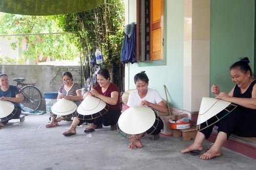 Đưa nón lá thành sản phẩm OCOP