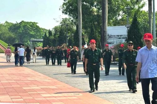 Những cống hiến thầm lặng