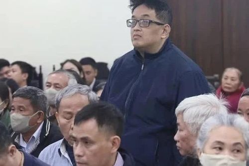 Hoãn phiên xử phúc thẩm vụ hối lộ để đưa thuốc vào bệnh viện