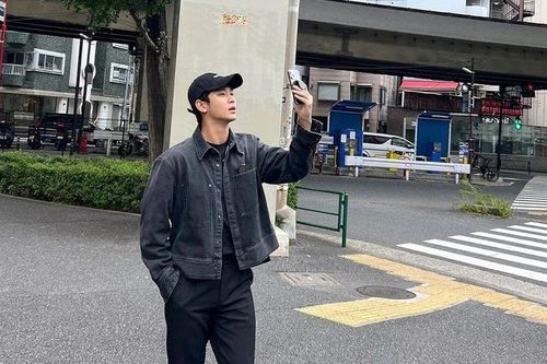 Bắt gặp Kim Soo Hyun trên phố, ngoại hình khác lạ khiến fan xót xa