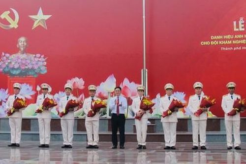 Hai tập thể thuộc Công an TPHCM vinh dự được Chủ tịch nước phong tặng danh hiệu Anh hùng LLVTND