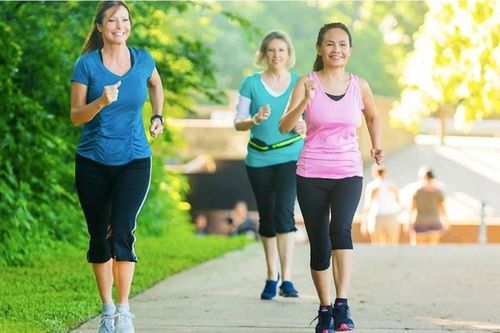Làm 5 việc này để cơ thể phục hồi sau kỳ nghỉ lễ dài