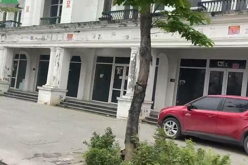 Hà Nội: Bất ngờ trước giá bán nhà phố thương mại tại phường Yên Nghĩa