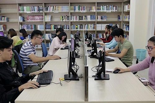 Quản trị tri thức số trong thư viện