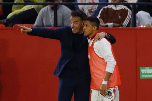 Alexis Sanchez đưa Sevilla trở về từ 'cõi chết'