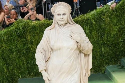 Heidi Klum gây sốc