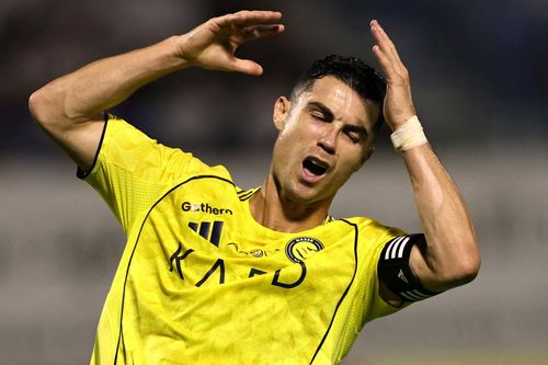 Ronaldo đã già thật rồi