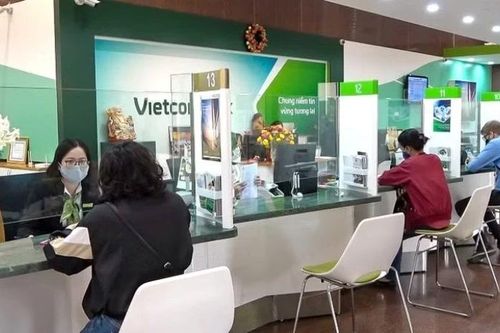 Những trường hợp bị khóa tài khoản, 'đóng băng' giao dịch khi Vietcombank chính thức áp dụng quy định mới