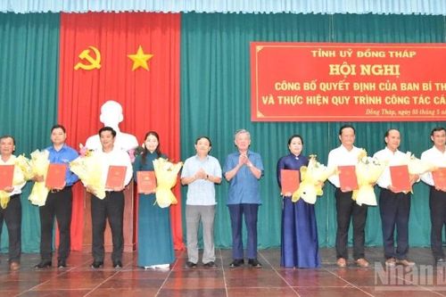 Đồng Tháp tiếp tục kiện toàn bộ máy và nhân sự ở địa phương