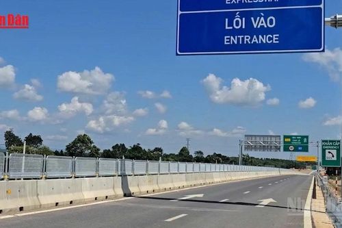 [Video] Tạm thời cấm một số đoạn cao tốc Vũng Áng-Cam Lộ