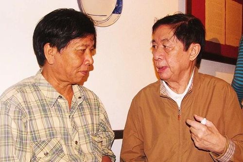 Nhìn lại một hiện tượng văn chương