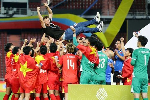 HLV Kim Sang-sik và cộng sự Hàn Quốc được Thủ tướng Chính phủ tặng Bằng khen