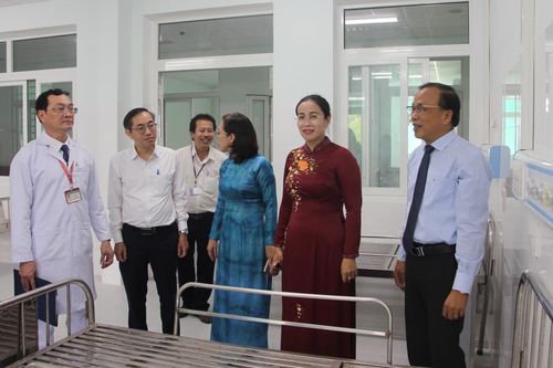 Bệnh viện Đa khoa khu vực miền núi phía Bắc Quảng Nam đưa vào sử dụng Khoa Truyền nhiễm - Lao