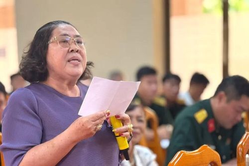 Đại biểu Quốc hội TPHCM tiếp xúc cử tri Côn Đảo