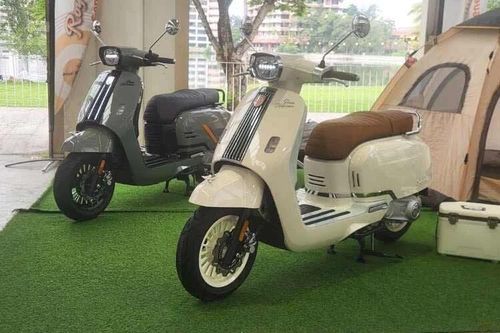 Royal Alloy Gran Turismo 2026 - xe ga trang bị xịn sò, từ 56 triệu đồng