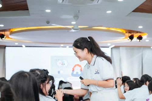 Chuyên gia giải mã lý do học sinh rơi vào bẫy tâm lý của thuốc lá