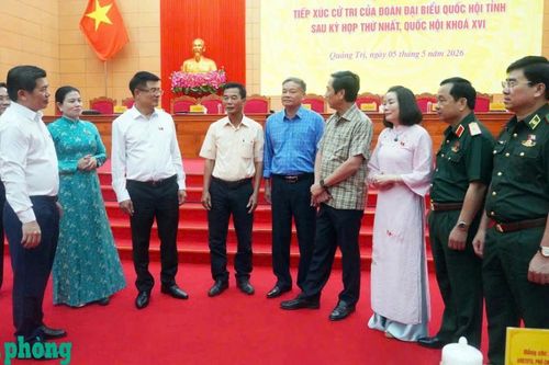 Đoàn đại biểu Quốc hội tỉnh Quảng Trị tiếp xúc cử tri