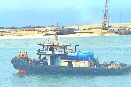 Được cứu sống sau cơn giông lốc trên biển, ngư dân gửi thư bày tỏ lòng cám ơn cán bộ chiến sĩ Đồn BP Hải An