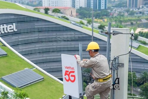 Từ 'mạch máu' mạng lưới đến bước đi toàn cầu của Viettel