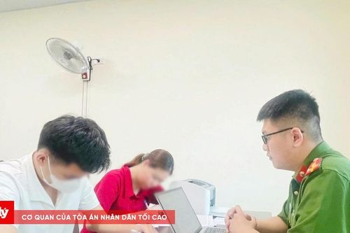 Vận động 2 đối tượng trốn nã tại Angola về nước đầu thú