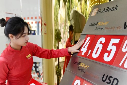 Lãi suất ngân hàng hôm nay 5/5/2026: Ồ ạt giảm, riêng 1 kỳ hạn vẫn kịch trần