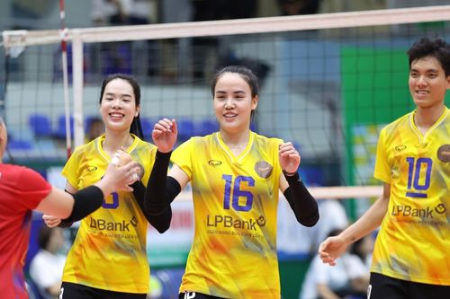 Dàn sao tranh tài giải bóng chuyền có giải thưởng 1,2 tỷ đồng