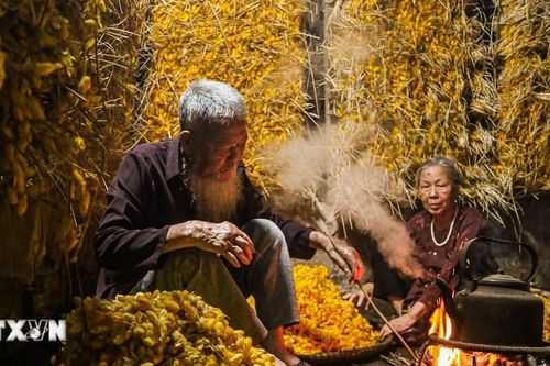 Hành trình của sợi tơ: Từ kén tằm đến đũi thành phẩm