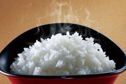 Đừng nấu cơm kiểu cũ, 'bỏ túi' mẹo đơn giản giúp cơm luôn dẻo tơi, không cháy đáy nồi