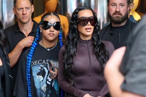 Con gái của người mẫu Kim Kardashian gây tranh luận