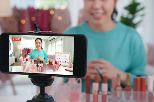 67% chi tiêu online đổ vào livestream