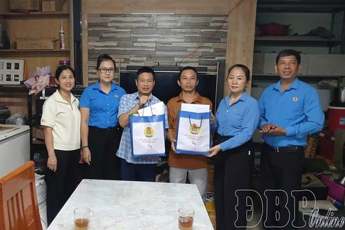 Trao 36 suất quà cho đoàn viên khó khăn tại Tuần Giáo