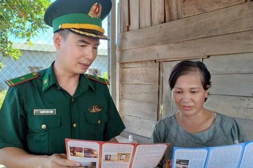 Giữ biên giới giữa 'chảo lửa' Ia Lốp