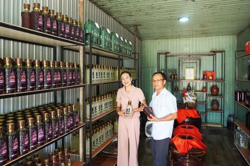 Cô giáo vùng cao đam mê sáng tạo