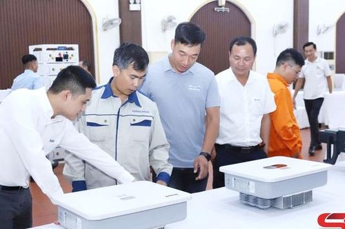 Hội thảo điện mặt trời cho sản xuất và sinh hoạt, bơm năng lượng mặt trời cho tưới tiêu nông nghiệp