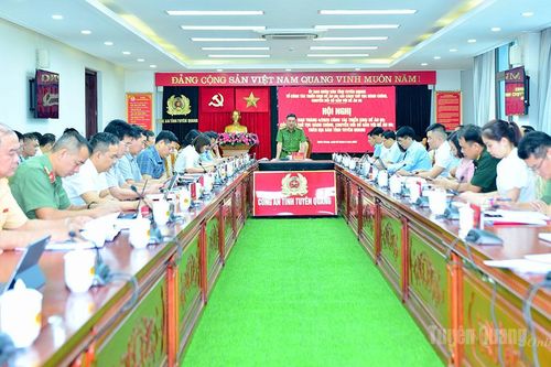 Tăng tốc triển khai Đề án 06, tạo chuyển biến rõ nét trong chuyển đổi số