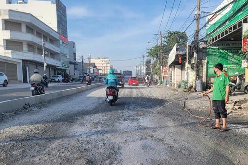 TP. Hồ Chí Minh: Vẫn tiềm ẩn nguy cơ mất an toàn giao thông tại nhiều tuyến đường
