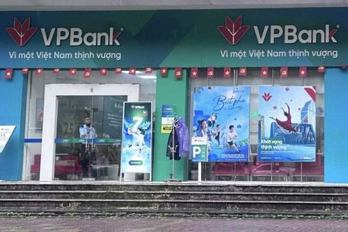 Lãnh đạo VPBank đăng ký mua 30 triệu cổ phiếu ngân hàng