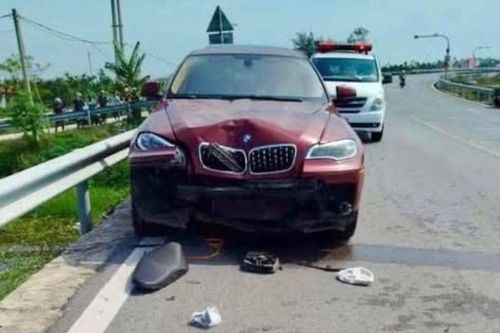 Xe ô tô BMW tông văng một người xuống mương nước, tử vong thương tâm: Nạn nhân là nguyên Chủ tịch UBND xã