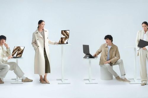 ASUS mở đặt trước lapop hai màn hình Zenbook DUO (2026)